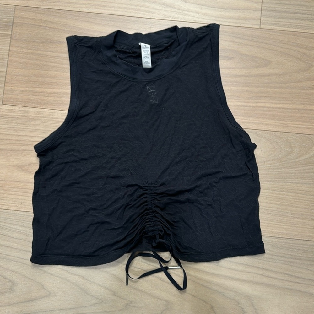 Lululemon top tank black size 6